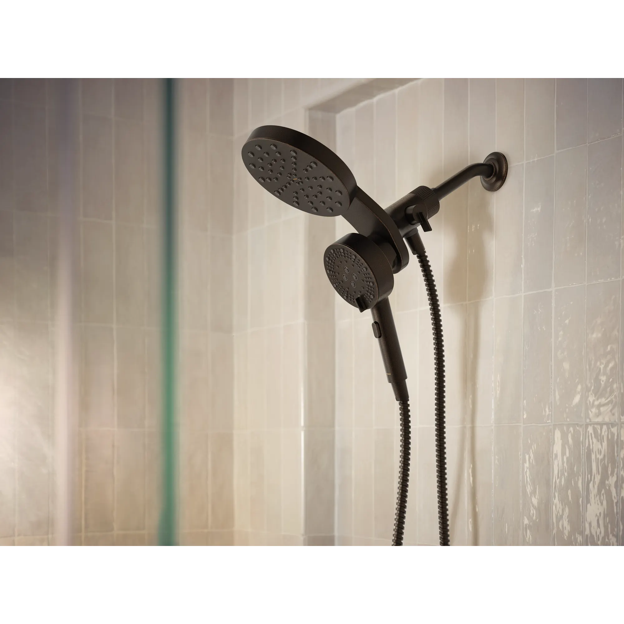 Magnetix Six-Function 6.7 Diameter Spray Head Standard with Handshower - Image 19