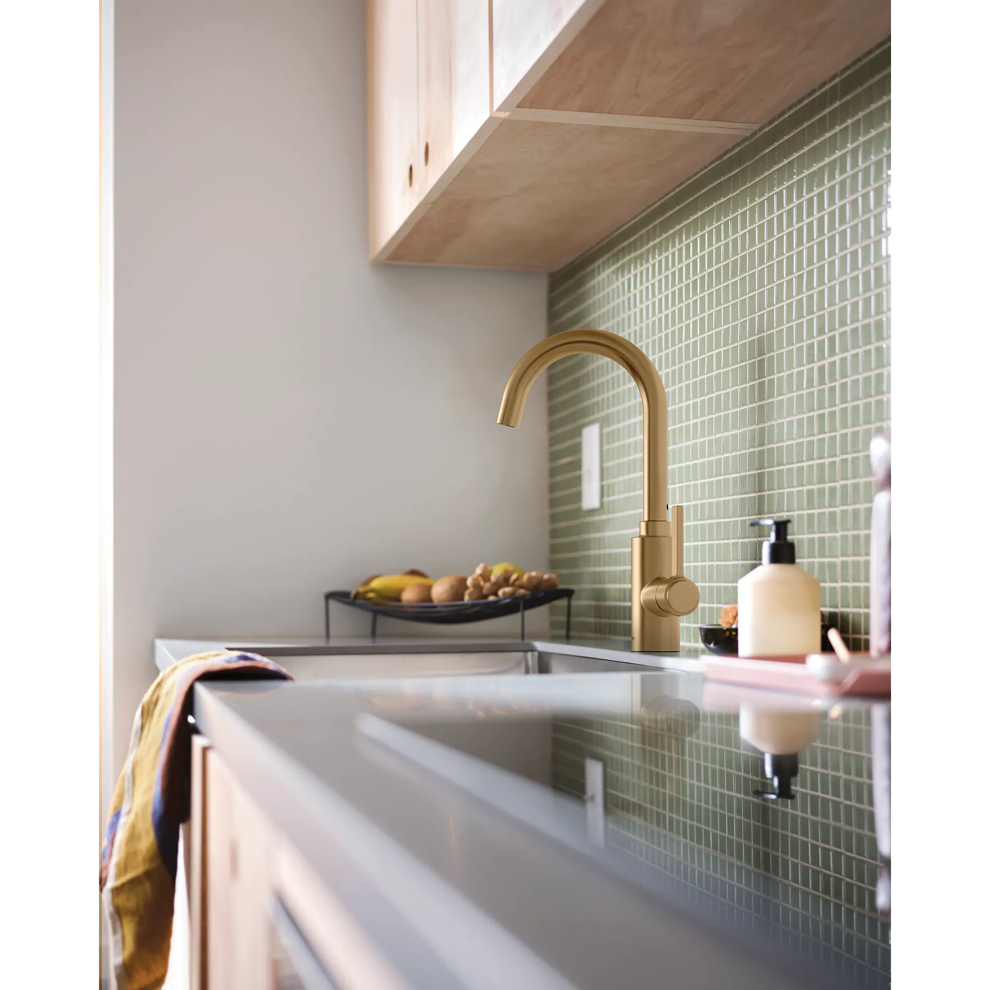 Genta LX One-Handle High Arc Bar Faucet - Image 13