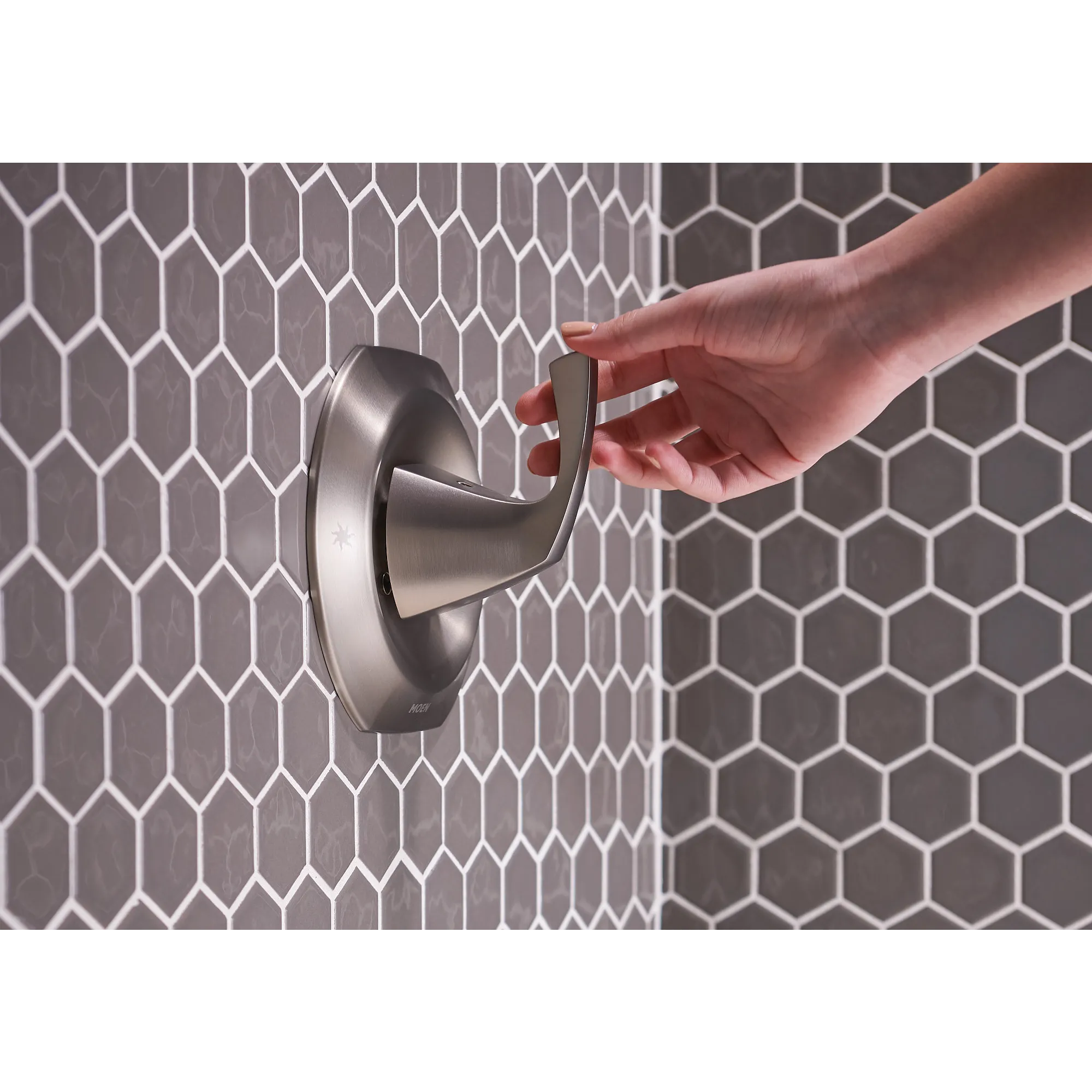 Lindor One-Handle Bathroom Faucet - Image 9