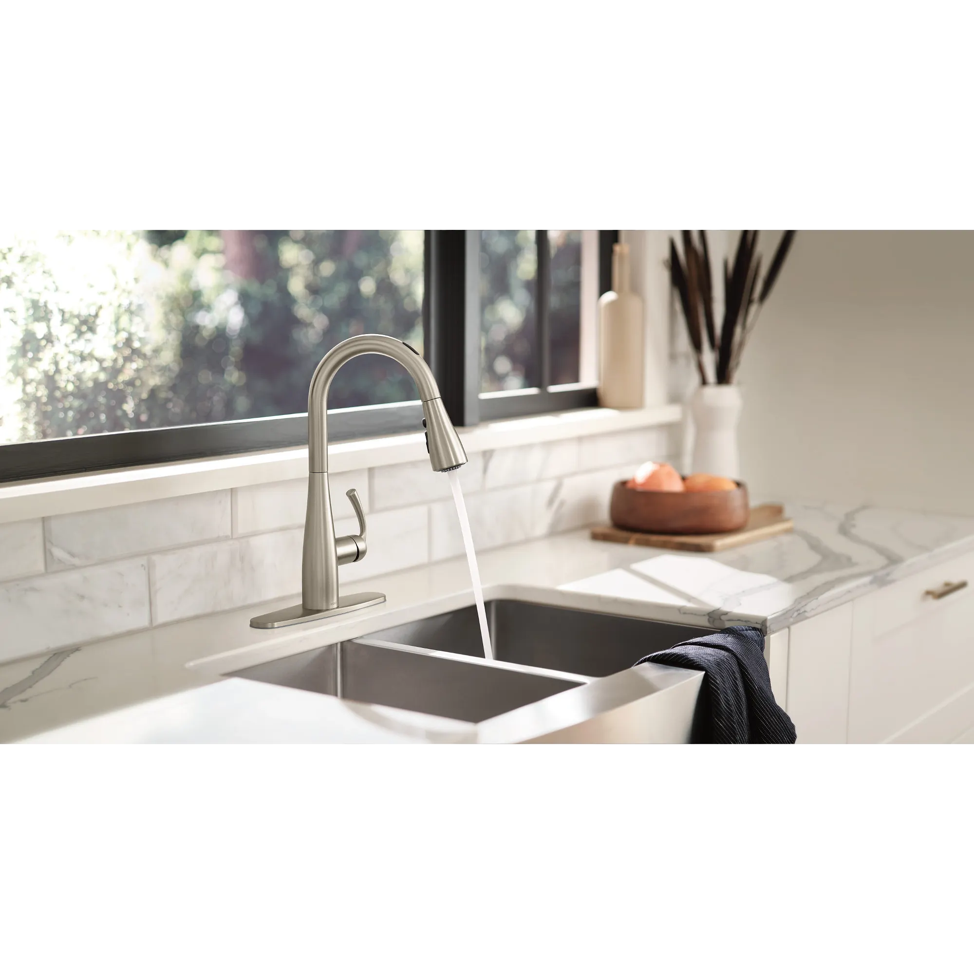 Essie Smart Faucet Voice Control One-Handle High Arc Pulldown Kitchen Faucet - Image 4