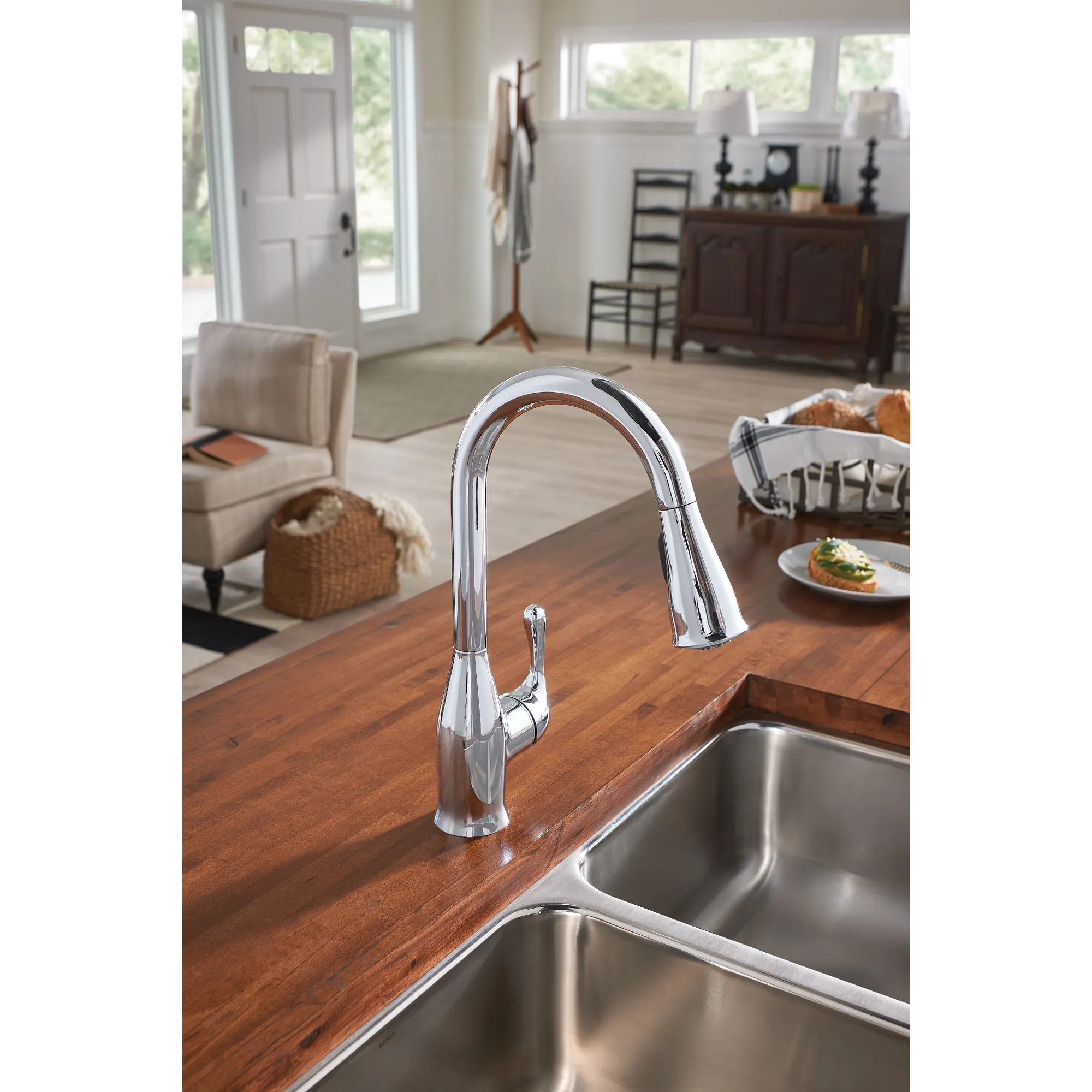 Kaden One-Handle Pulldown Kitchen Faucet - Image 2