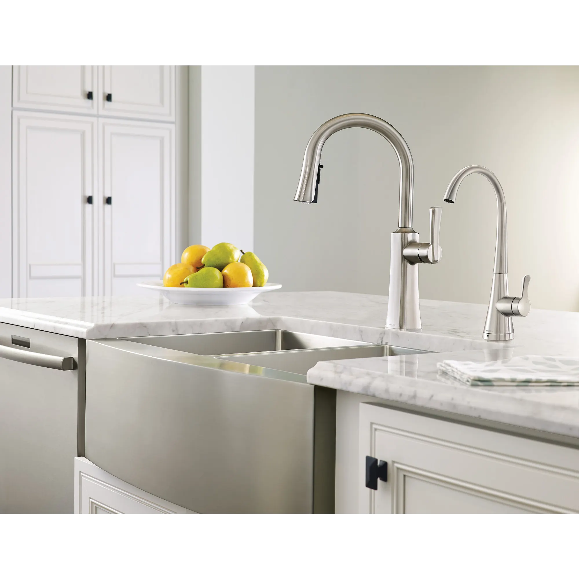 Moen Sip Transitional One-Handle High Arc Beverage Faucet - Image 9