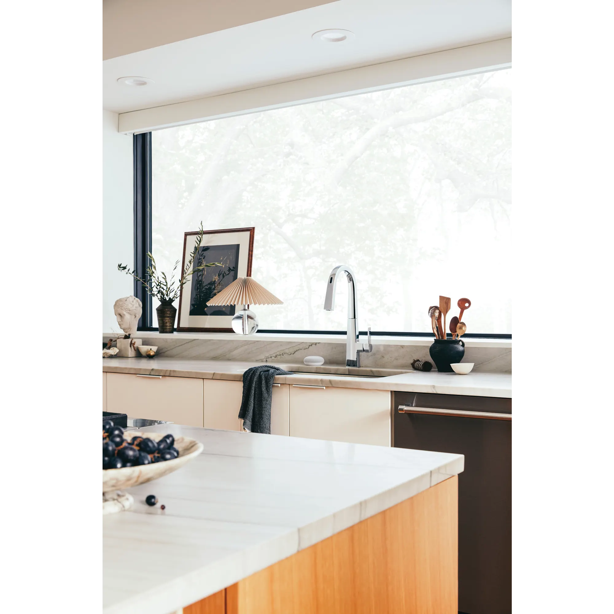Nio Smart Kitchen One-Handle High Arc Pulldown Kitchen Faucet - Image 8