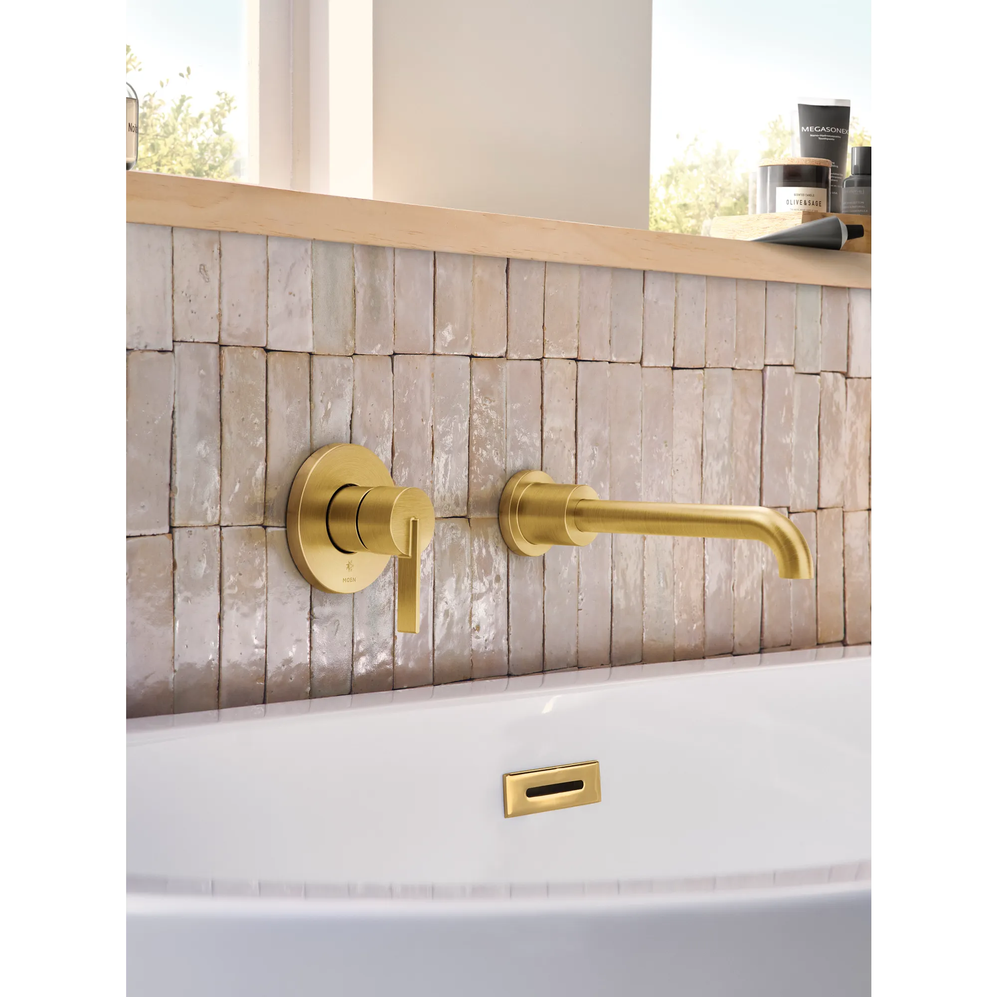 Cia One-Handle Non Diverter Wallmount Tub Filler - Image 10