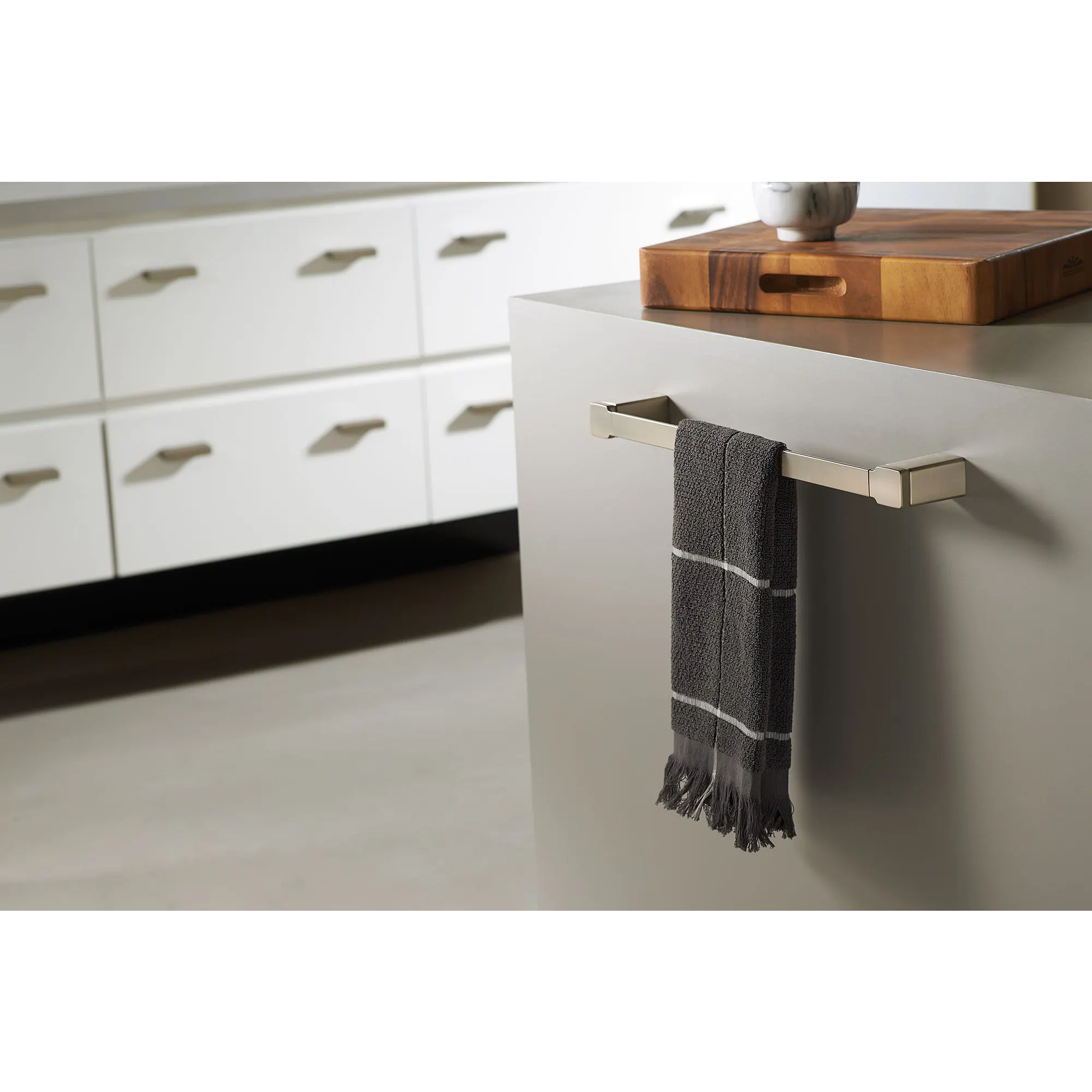 90 Degree Drawer Pull - Image 12